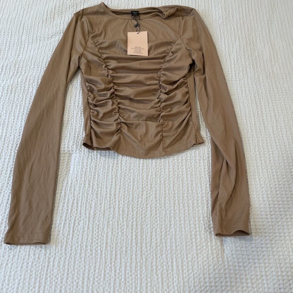 NWT Shein Bae nude tan long sleeved crop top size medium